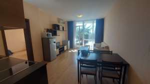 Apartament z widokiem na basen