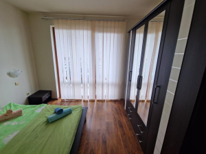 Apartament z 2 sypialniami w kompleksie Panorama Bay 2 w Świętym Własie