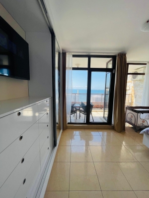 Duży apartament z widokiem na morze