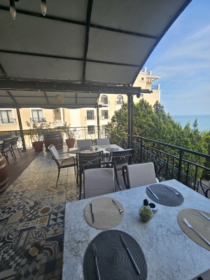 Luksusowe studio z widokiem na morze w Świętym Własie