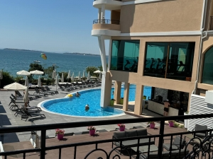 Luksusowe studio z widokiem na morze w Świętym Własie