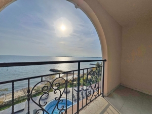 Luksusowe studio z widokiem na morze w Świętym Własie