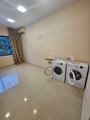 Przestronne mieszkanie o powierzchni 55 m² blisko morza