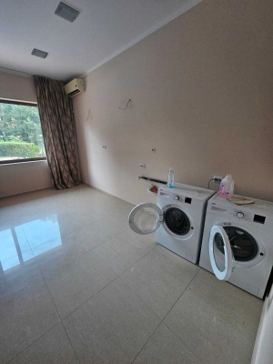 Przestronne mieszkanie o powierzchni 55 m² blisko morza